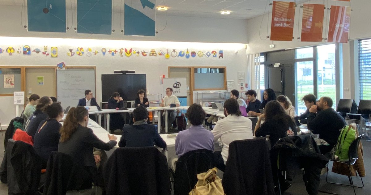 CEVPU (@cevpu) on Twitter photo 📍La rencontre se poursuit par un #atelier sur le maillage territorial avec <a href="/beguin_katia/">Katia Béguin</a>, #rectrice de l’académie de Nantes et Christelle Durand, secrétaire générale en charge de l’ #ESR
Un grand merci à ces dernières pour ce moment d’échanges intenses et riches🤝 📍La rencontre se poursuit par un #atelier sur le maillage territorial avec <a href="/beguin_katia/">Katia Béguin</a>, #rectrice de l’académie de Nantes et Christelle Durand, secrétaire générale en charge de l’ #ESR
Un grand merci à ces dernières pour ce moment d’échanges intenses et riches🤝