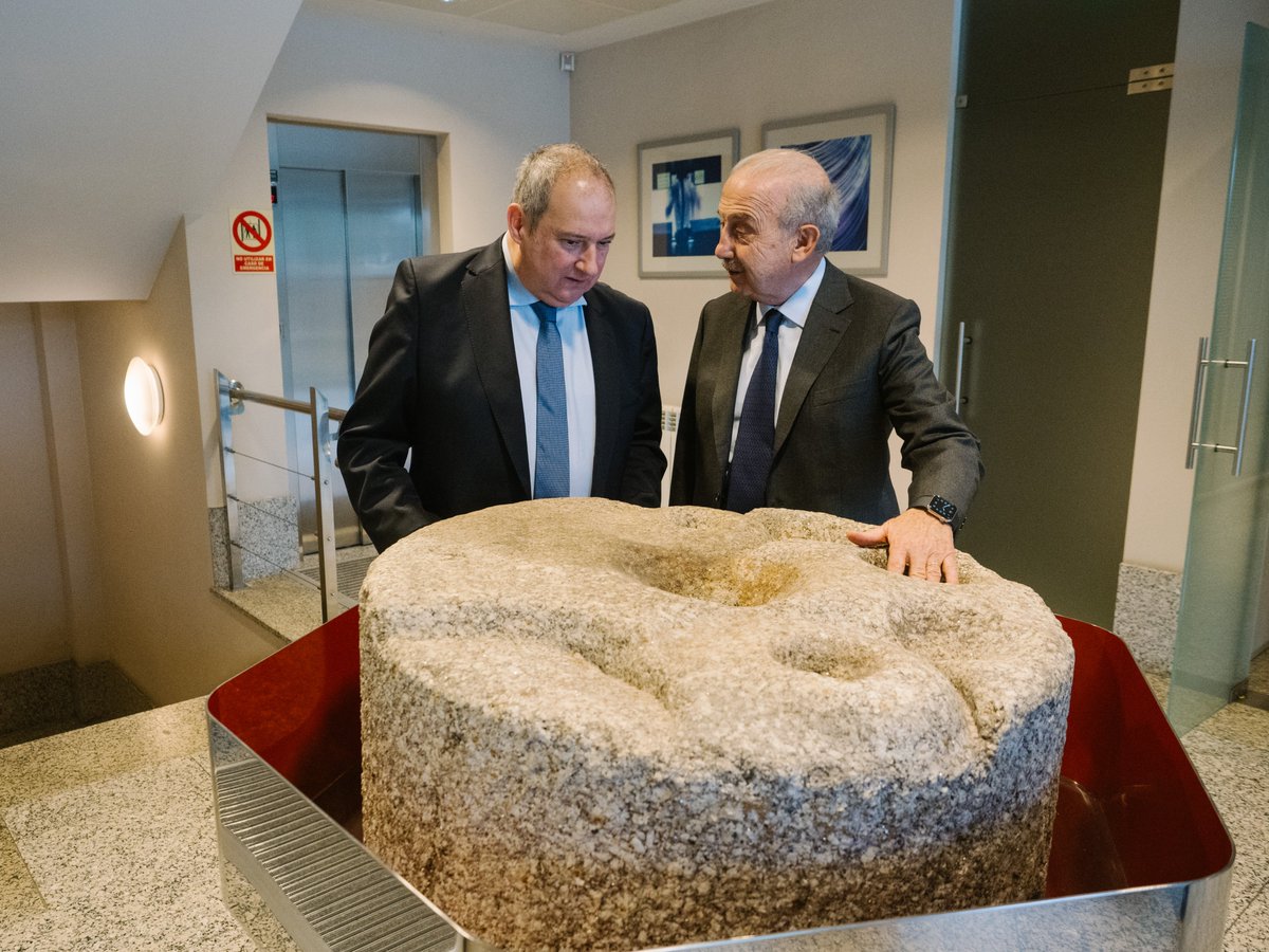 minturgob's tweet photo. 📍A Coruña | El ministro @jordihereub ha visitado hoy la siderúrgica #Megasa, en la localidad de Narón, comarca de Ferrol. 

🗣️"Desde @minturgob estamos inyectando una cantidad histórica de fondos para ayudar a la transformación de la industria en Galicia". https://t.co/zt3Kx2O4lQ