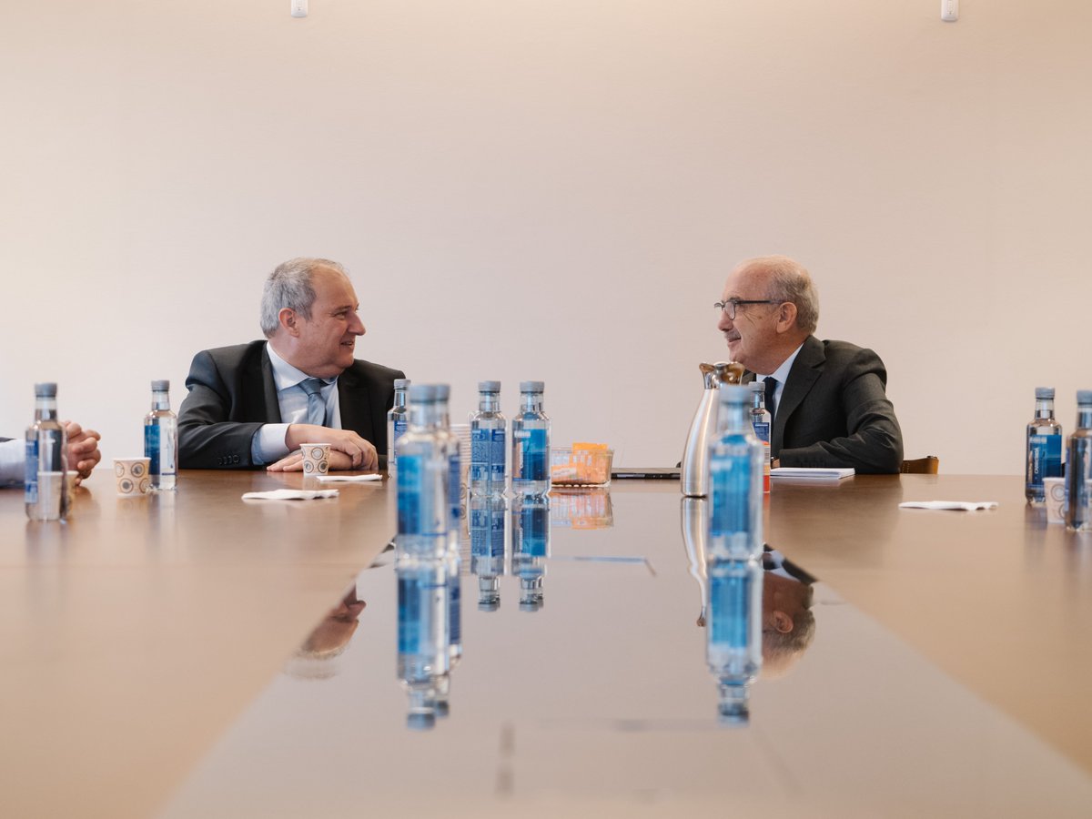 minturgob's tweet photo. 📍A Coruña | El ministro @jordihereub ha visitado hoy la siderúrgica #Megasa, en la localidad de Narón, comarca de Ferrol. 

🗣️"Desde @minturgob estamos inyectando una cantidad histórica de fondos para ayudar a la transformación de la industria en Galicia". https://t.co/zt3Kx2O4lQ