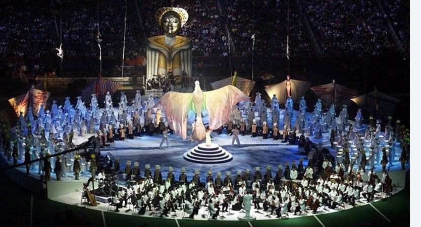 RohdesRoadies's tweet photo. 🚨🚨ANNUAL TWEET 🚨🚨

24 Super Bowls ago, Illuminations, Tapestry of Nations, and Celebrate the Future tickled our eardrums.

The 🐐of halftime shows https://t.co/5BGc02sn0j