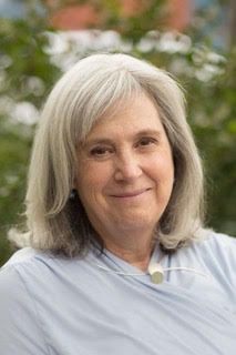 Deb Dana, LCSW
Polyvagal Theory in Therapy: Practical Applications for Treating Trauma
July 22-26, 2024
In-Person or Live-Online

#polyvagaltheory #continuingeducation #socialwork #psychology #autonomicnervoussystem #regulation #debdana #trauma #capecodinstitute #psychotherapy