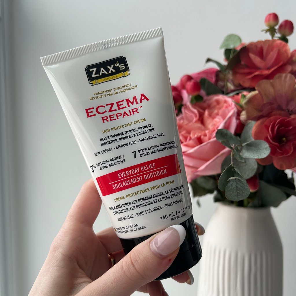 Made with proven natural ingredients, our Eczema Repair Cream is the most effective cream on the market. Not only does it benefit those with eczema, but it is great to use on the skin as a barrier against the wind and cold to reduce dryness.

zaxsoriginal.com/products/eczem…