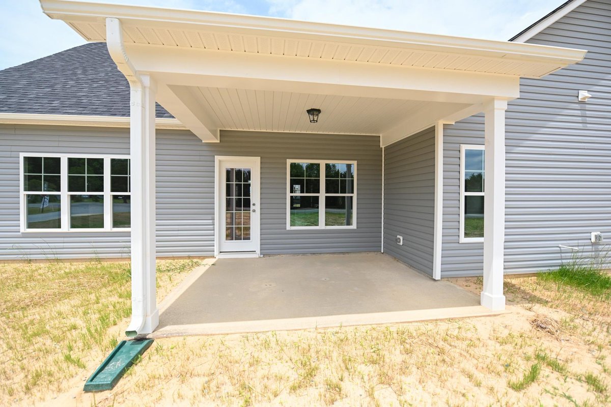 jsjbuilders's tweet image. Get a $10,000 incentive to use as you choose on this beautiful home in Angier's Langdon Ridge! The Brookside offers the perfect blend of one-story living with a spacious second-floor bonus room. Learn more here: jsjbuildersnc.com/New-Home-For-S…

 #JSJBuilders #AngierNC #LangdonRidge