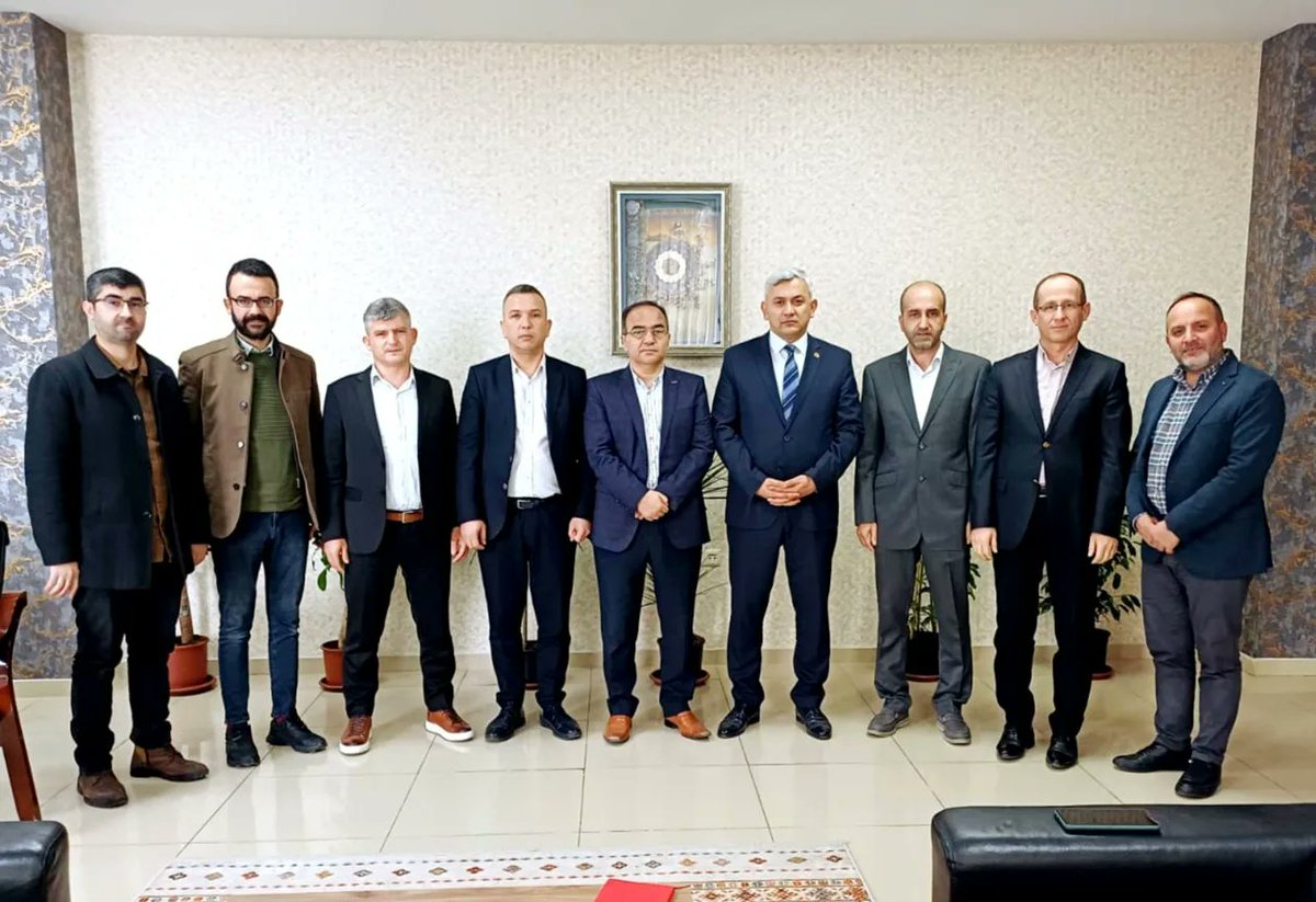 Adana Önder İmam Hatipliler Derneği ADİMDER olarak Yüreğir Milli Eğitim Müdürü olarak atanan Tolga Temir Bey'e hayırlı olsun ziyaretinde bulunduk.

Müdürümüze yapacağı hayırlı işlerde başarılar dileriz