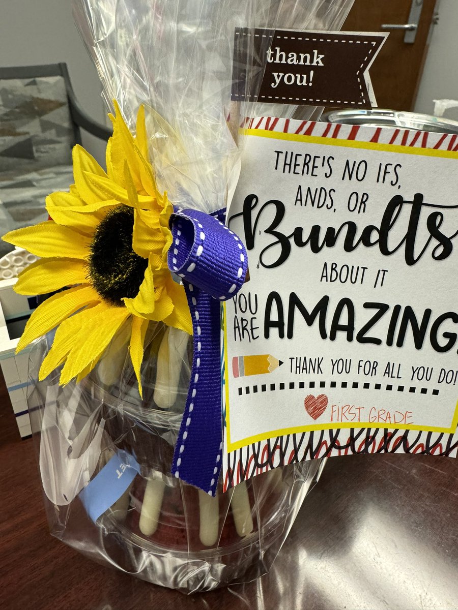 KimSikes7's tweet photo. So blessed with love and support on School Counselor’s Week! #NSCW2024 #SchoolCounselorsConnect #TeamDCS https://t.co/FZRLrCeuCv