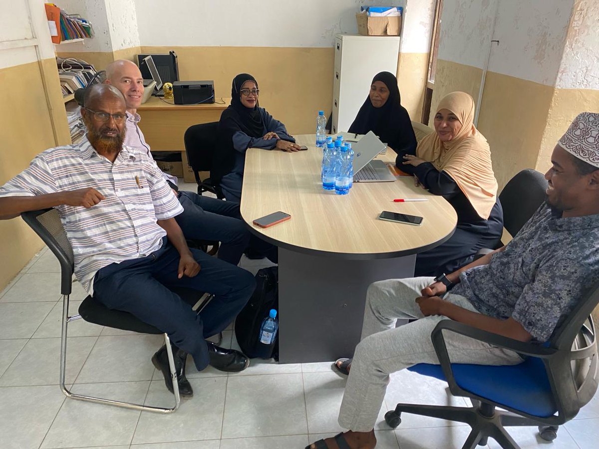 Mwarpkenya's tweet photo. Honored to welcome Mr. Mahmoud Hajj and Mr. Ben Fisher from the #British_High_Commission to our #Lamu office! We had a fruitful discussion on the #cross_border peace-building project in Kiunga and Ras Kamboni. These conflict-affected areas will benefit from this project. https://t.co/h7jAypx4YJ