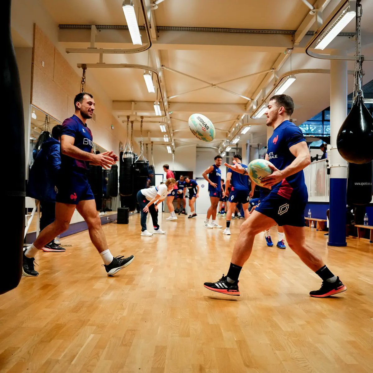 PaulinRiva's tweet photo. 𝕋𝕙𝕖 𝕊𝕖𝕧𝕖𝕟 ℂ𝕣𝕖𝕨
#france7 #seven #worldrugby #hsbcseven https://t.co/25WnlGAyXz