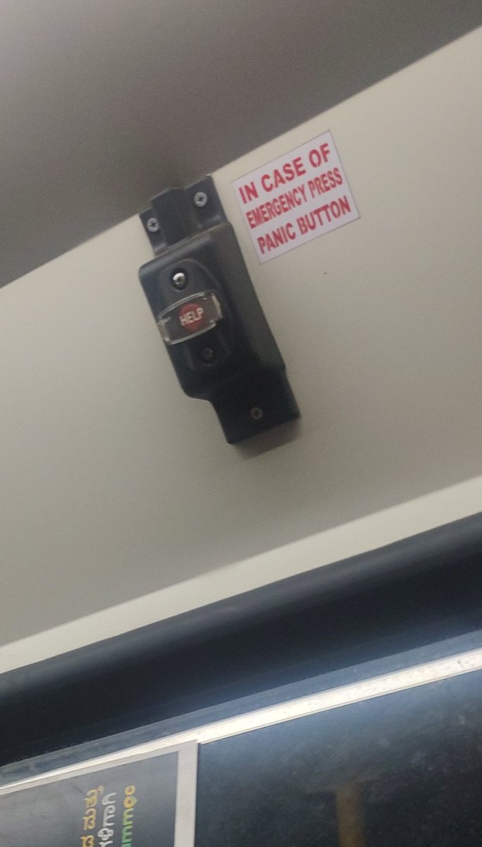 dabbanannmaga's tweet photo. But the button reads "HELP"... #fail #runtimeException #busTweets https://t.co/V3f2RekRMZ