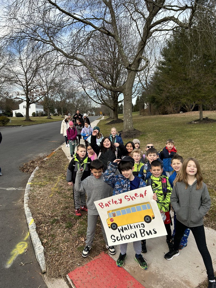 Mrs. DeDea tweet media