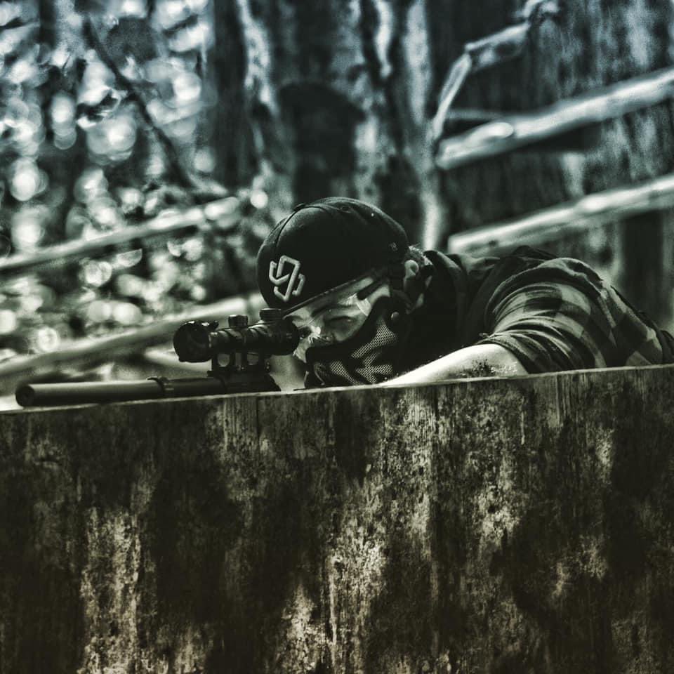 U_K_D's tweet photo. @Syndicate @SyndicateOG First pic, Matrix hoody under vest, the snap just became part of my regular gear when I first started out in airsoft. https://t.co/yt0qsykKFf