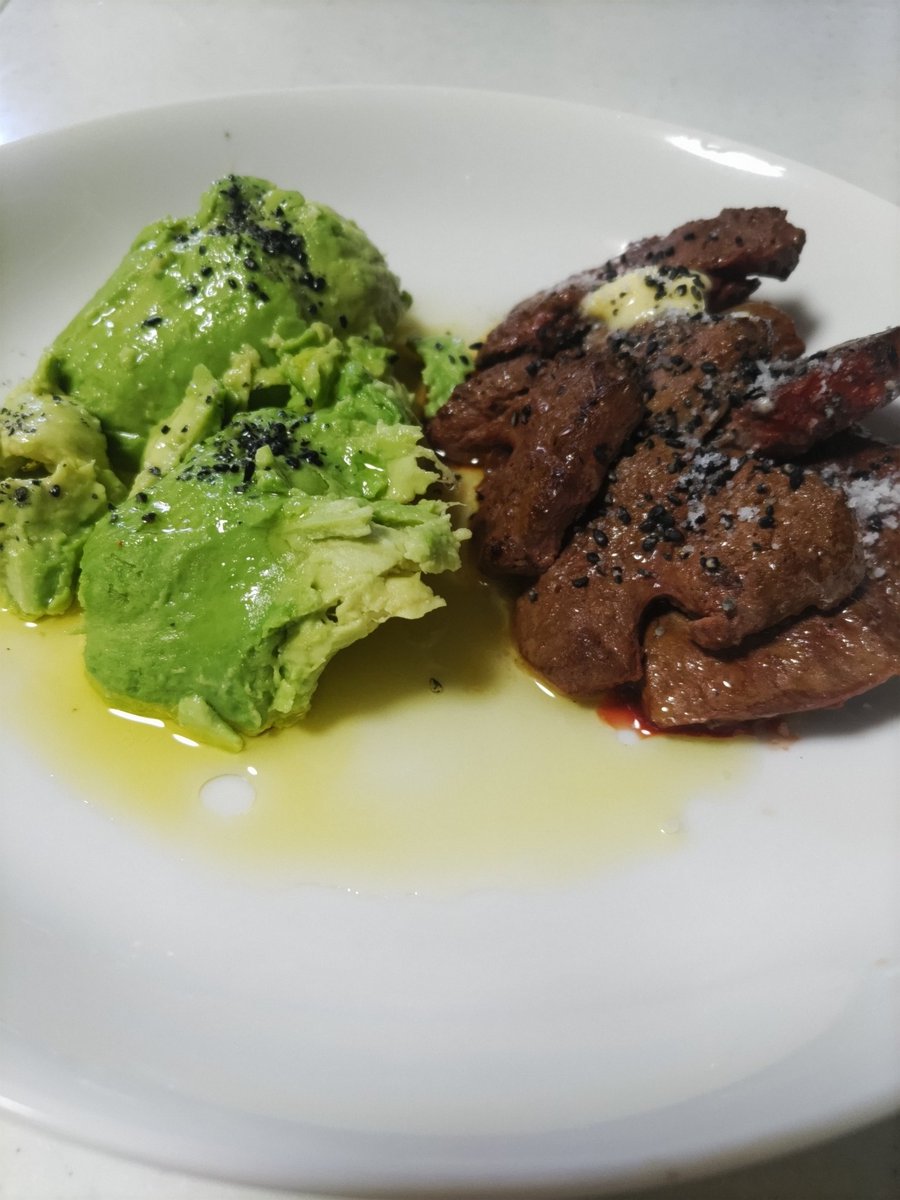 yokolab01's tweet image. 《今日の自炊》
レバーがとてもいい香りでした〜🐽