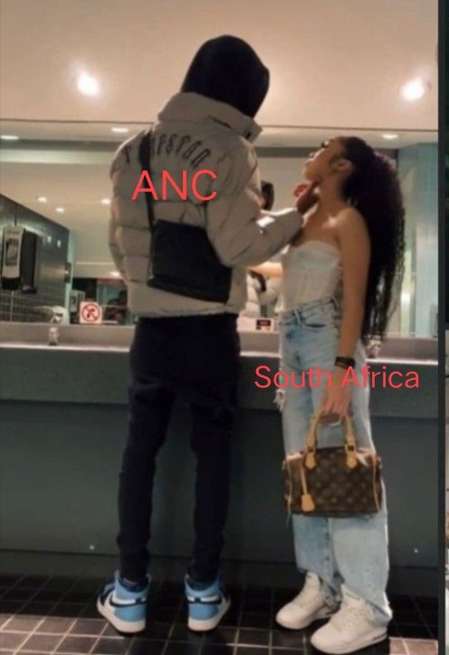 Chusta_Chu's tweet photo. @Miz_Ruraltarain ANC is like that handsome guy who promises you the world until he gets your coochie (your vote) and then vanishes like Houdini after https://t.co/XFH43tLzuV