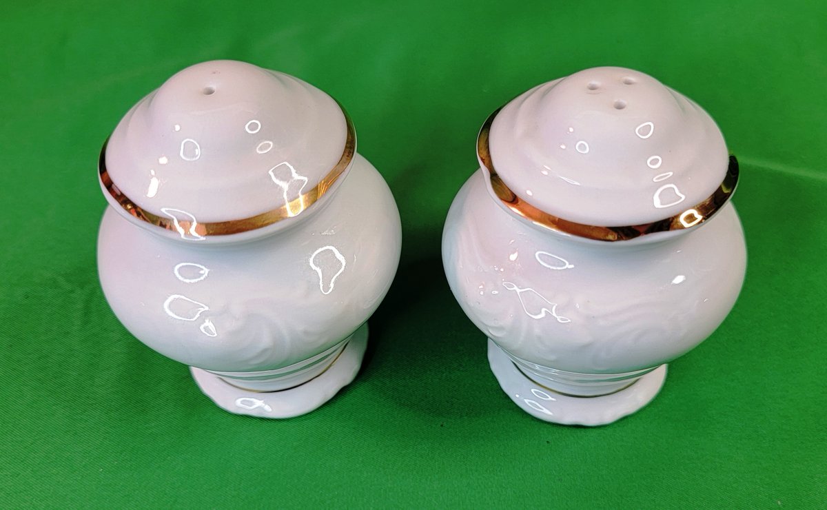 Check out Royal Kent Poland Embossed White Gold Trim ~ Salt &amp; Pepper Shaker Set #ebay ebay.com/itm/3752453324… #eBay via <a href="/eBay/">eBay</a>