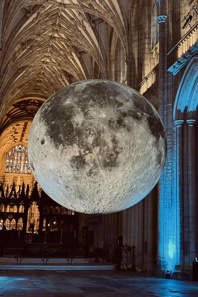 Pinkpiggy8's tweet photo. Fly me to the moon 🌒 @WinCathedral High resolution NASA imagery of the lunar surface #artinstallation #art #winchester #lukejerram https://t.co/WFBDKte40d