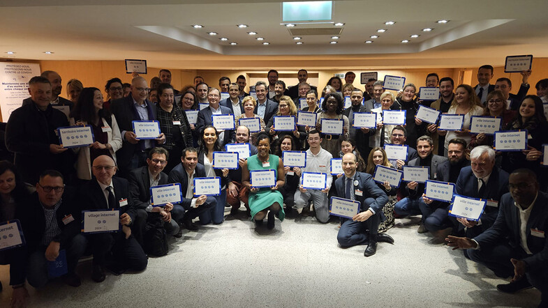 Noyon labellisée villes internet avec 2 arobases 🖱️💻

Un nouveau prix pour la ville de Noyon, qui récompense le virage de la transformation digitale de l’administration municipale impulsée par Sandrine Dauchelle, la maire.
👇 Lire la suite shorturl.at/DINZ3