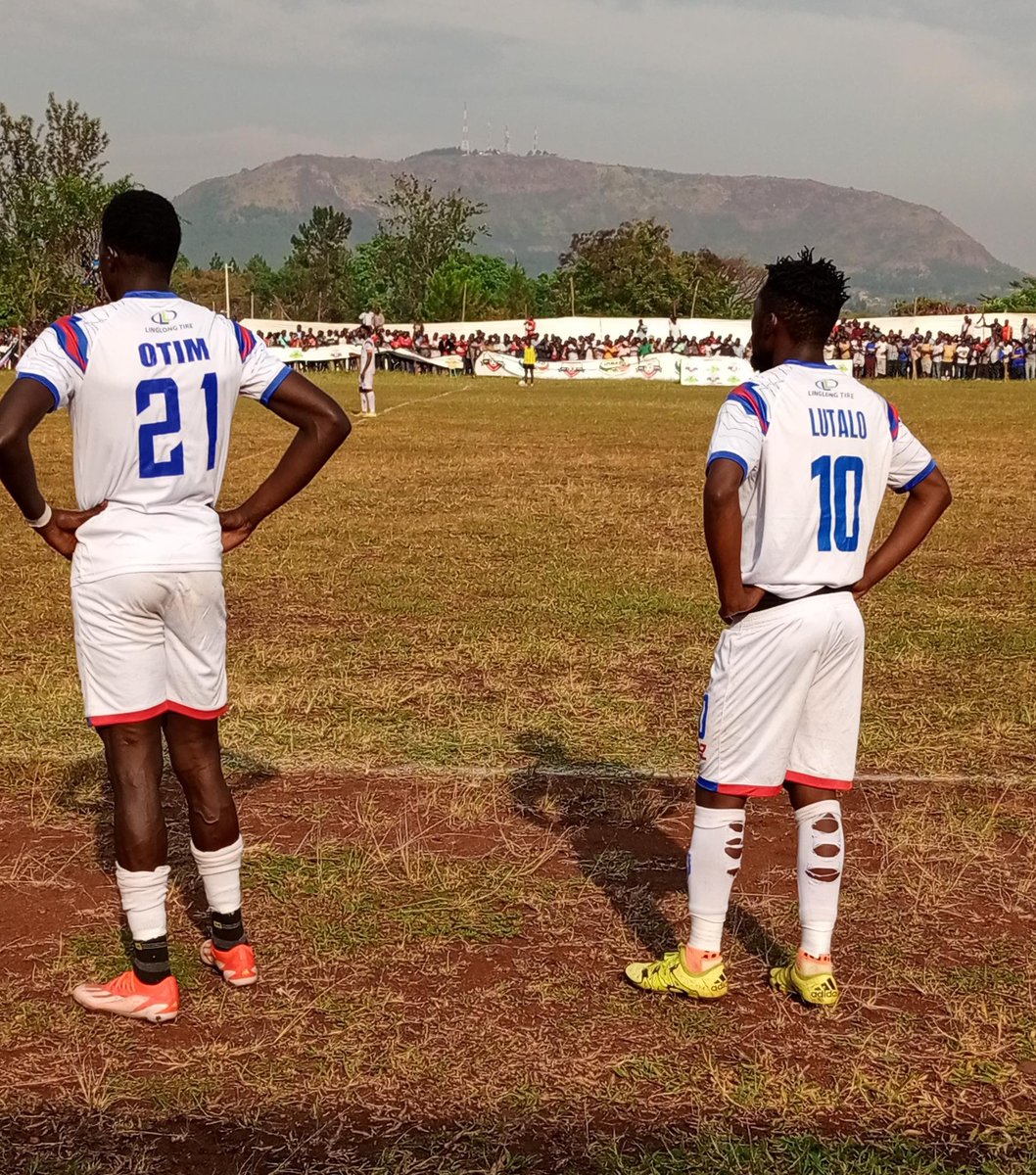 fmkabalega's tweet image. SC Villa to make a double change.

#KITSCV 
#StarTimesUPL | #PrideOfBunyoro #KabalegafmUpdates