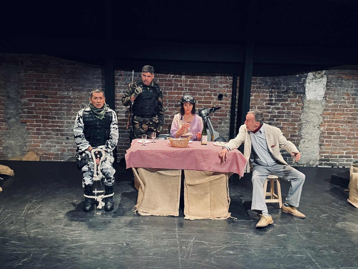 CIRCULOTEATRAL's tweet photo. Acompáñanos este fin de semana de 🧺 PIC-NIC de Fernando Arrabal

⏰ vi 20:30 / sá 19:00 / do 18:00h
📍Av. Veracruz 107, Condesa #CDMX 
🎟️ https://t.co/ZMMvgJOBsF 
📲 56 2018 9487 

🎭 Proyecto realizado con el apoyo del Sistema de Apoyos a la Creación y Proyectos Culturales. https://t.co/VGMeQtqbSa