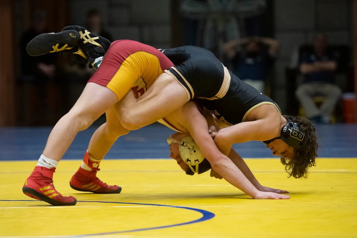 .<a href="/WrestlingBHS/">Boonville Wrestling</a> has two of the best freshmen wrestlers in Southwestern Indiana.

Sam Howard and Wyatt Ulrey are a combined 91-1 this year and are dominating in the postseason. They could even be the first Pioneers freshman to qualify for the state finals:

courierpress.com/story/sports/h…