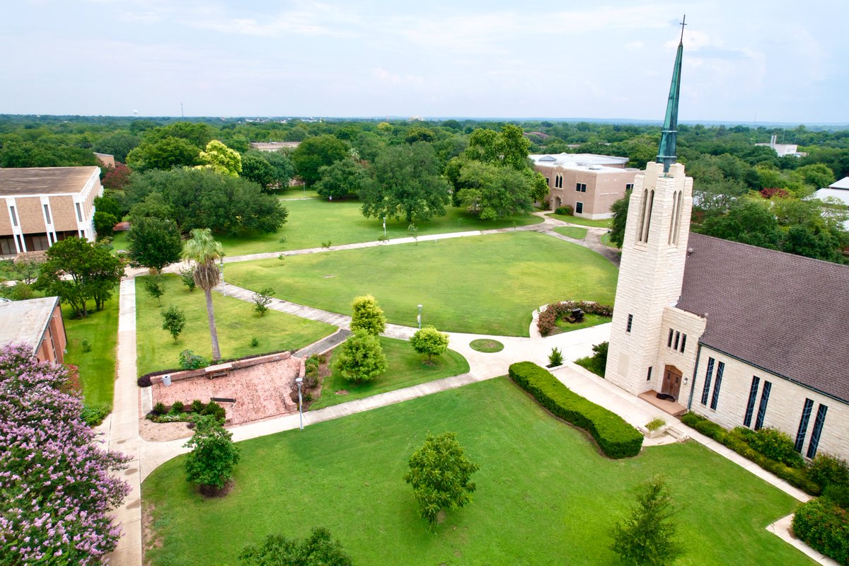 Happy Friday, Bulldogs! 🐾 Reply and let us know what you're looking forward to this weekend!