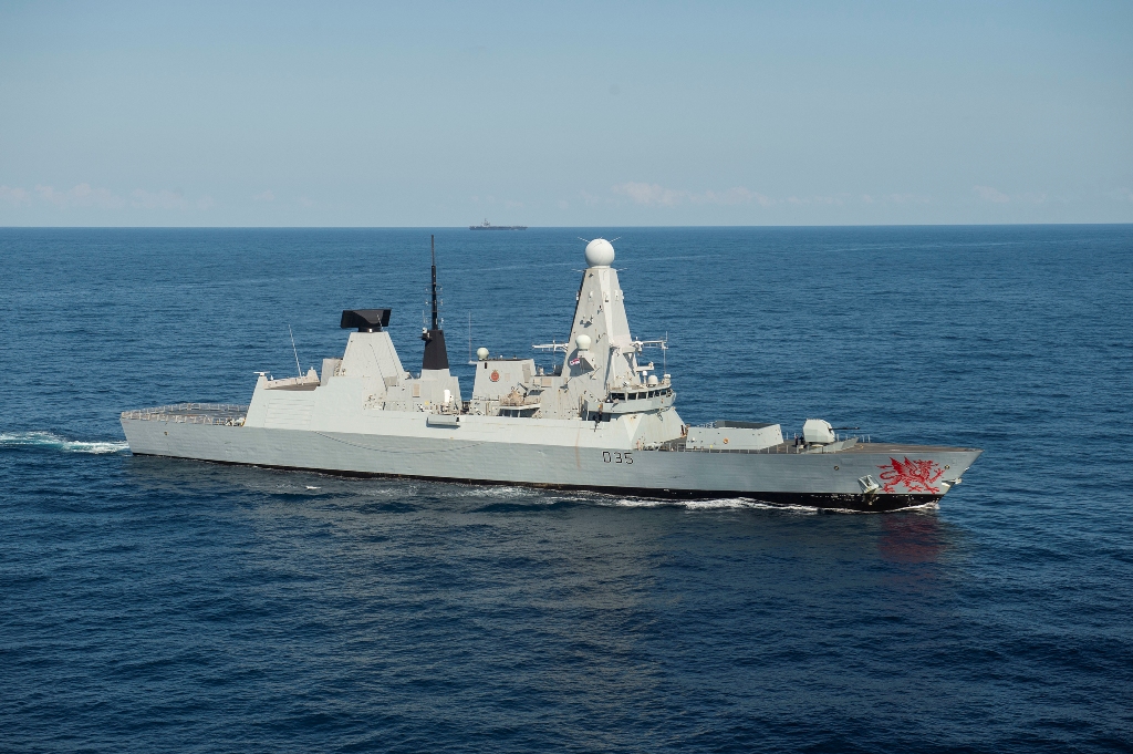 With the Chinese New Year of the Dragon starting today, it gives us a great excuse to share an image from a few years ago of HMS Dragon!
#ChineseNewYear #Dragon #HMSDragon #RoyalNavy