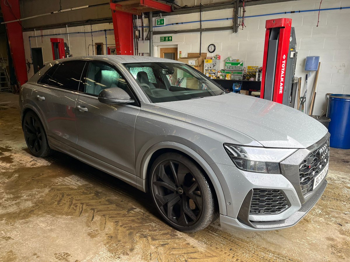 Fantastic investigation work here at NaVCIS led to the recovery of this stolen 2023 Audi RS Q8 worth £96K. The prestige car had been stolen by fraud and was located in Aylesbury (on false plates). Thanks to our colleagues @ThamesVP . Great work all round!