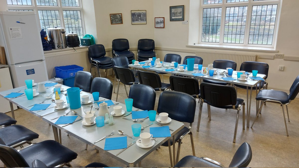 A rhapsody in blue awaited our guests at Kendal Lunch Bunch today. We were able to use turkey, leeks &amp; cream from @kendalpplescafe for a delicious roast dinner followed by apple &amp; plum crumble.

<a href="/KendalICC/">Kendal ICC</a> <a href="/KendalParish/">Kendal Parish Church</a> 
#careinthecommunity
#volunteering #cookingfortheelderly