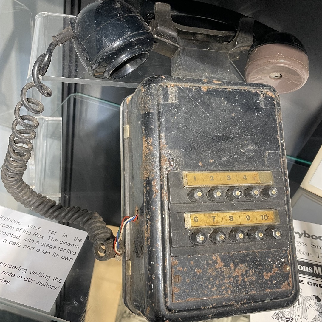 haslemeremuseum's tweet photo. This telephone once sat in the projection room of the Rex cinema in Haslemere. Does anyone remember visiting the Rex? It’s currently on display in our exhibition 'Haslemere Through the Centuries' - on until 2 March https://t.co/kv3QVsdghf