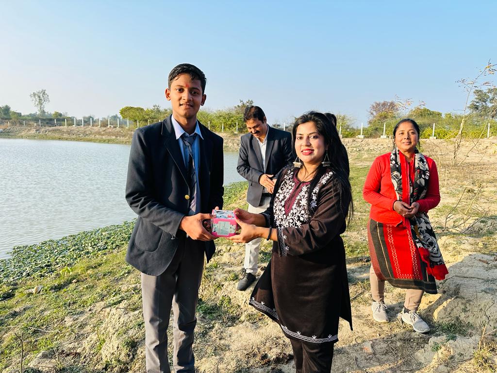 DrShilpaPandey1's tweet photo. Commemorated #WorldWetlandsDay  #02February, 2024 #Dashor #Wetland, Asti #Lucknow. Sensitized school students about this day; wetland benefits #conservation #wiseuse #wetlands #humanwellbeing#maharanapratapInter College #ChinmayaVidyalaya NTPC #Unchahar #Raebareli   #competition https://t.co/pqI8UWNmvr