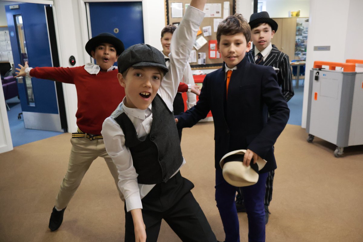 Hampton Prep School tweet media