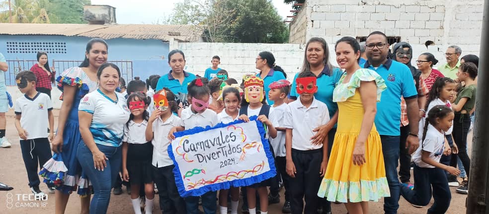CDCE_PGuardati's tweet photo. #CarnavalesFelices

Desfile lleno de amor y cariño para celebrar el carnaval pedagógico desde las escuelas del CDCE parroquia Guardatinajas del estado Guárico.
@_LaAvanzadora @CDCEGuarico @nercyguere https://t.co/Wyaq3LtYPR