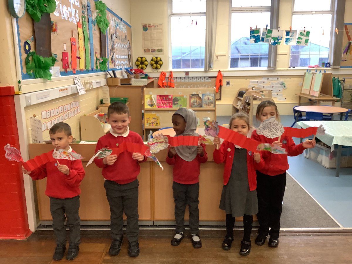 The busy bees have been making some dragons to celebrate Chinese New Year. This year it is the year of the dragon! 🐉 @FallaParkSchool @Miss_Carr_Falla