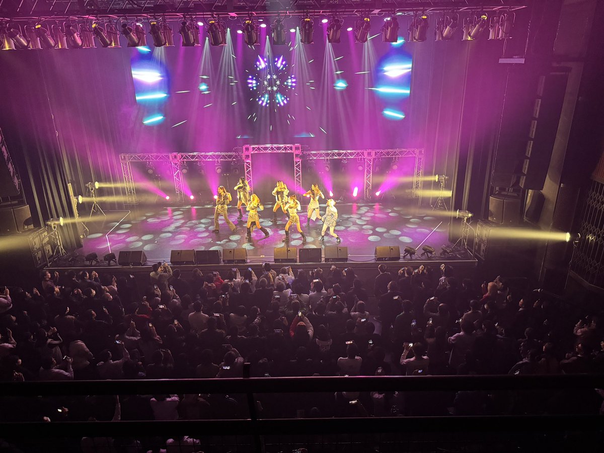 eite_official's tweet photo. 오늘 만나서 너무 행복했어요 메이트💜
오지 못한 메이트의 응원도 느껴졌어요  너무 고마워요 ♥ 가는 길 조심히 가고 나중에 또 봐요! 

今日は会えてとても幸せでした Mate💕
本当にありがとうございます 🫧
また、会いましょう🙌🏻

#eite #에이트 #エイト 
#SHOWCASE #JAPANSHOWCASE https://t.co/AwQNUxRRgO