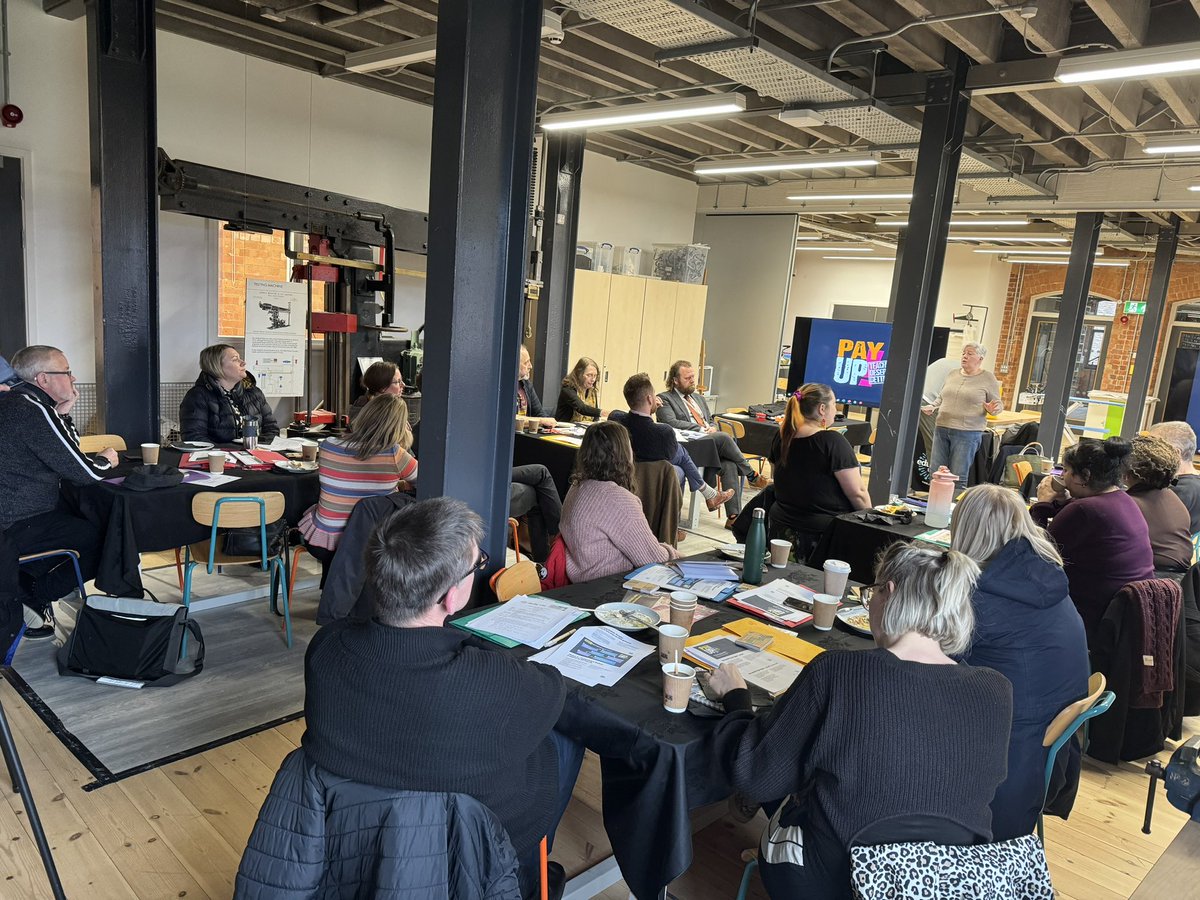 Sheena from <a href="/NEUnottcity/">Nottingham City NEU</a> tells #Derby NEU reps about #NEU wins at Bulwell Academy. There is power in a union! #ProudToBeNEU #Education #PayUp24