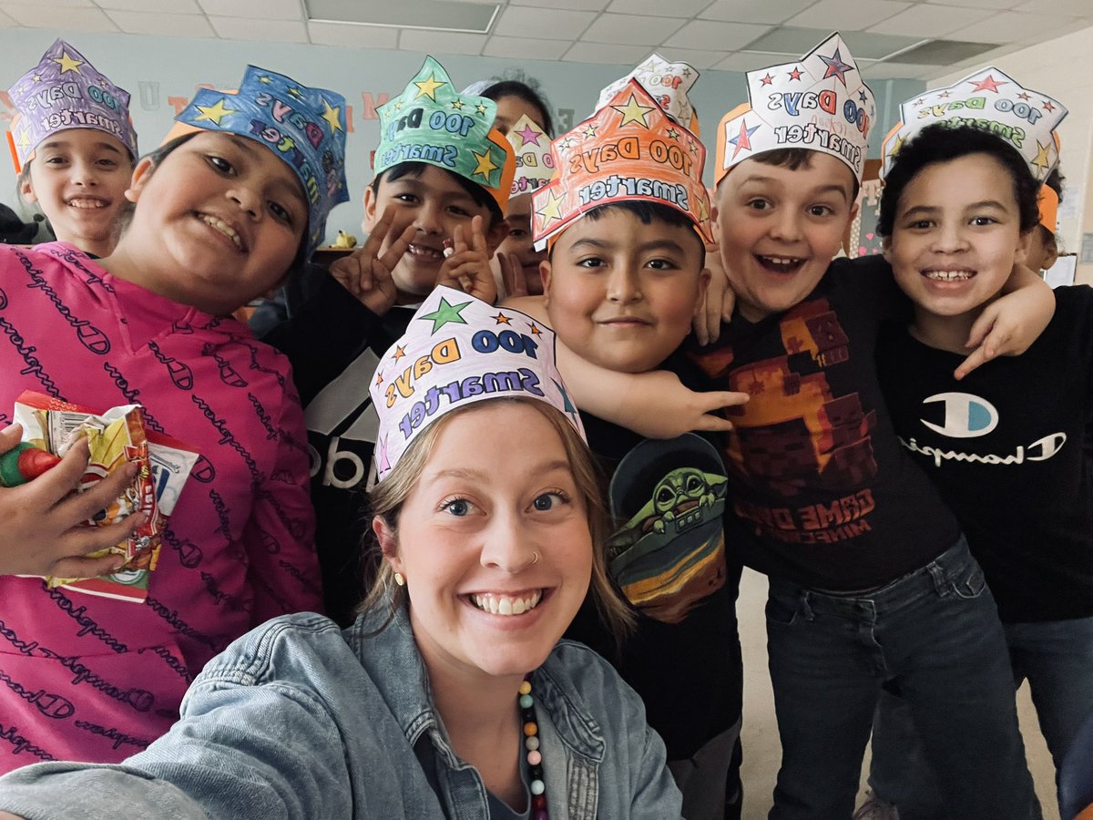 Mrs_BGunter's tweet photo. Happy 100th day of school from room 57! We are 100 days smarter, kinder, and more awesome!🧡💙
#lexcs #cees #leargrowlead https://t.co/Vf7QvXJA0o