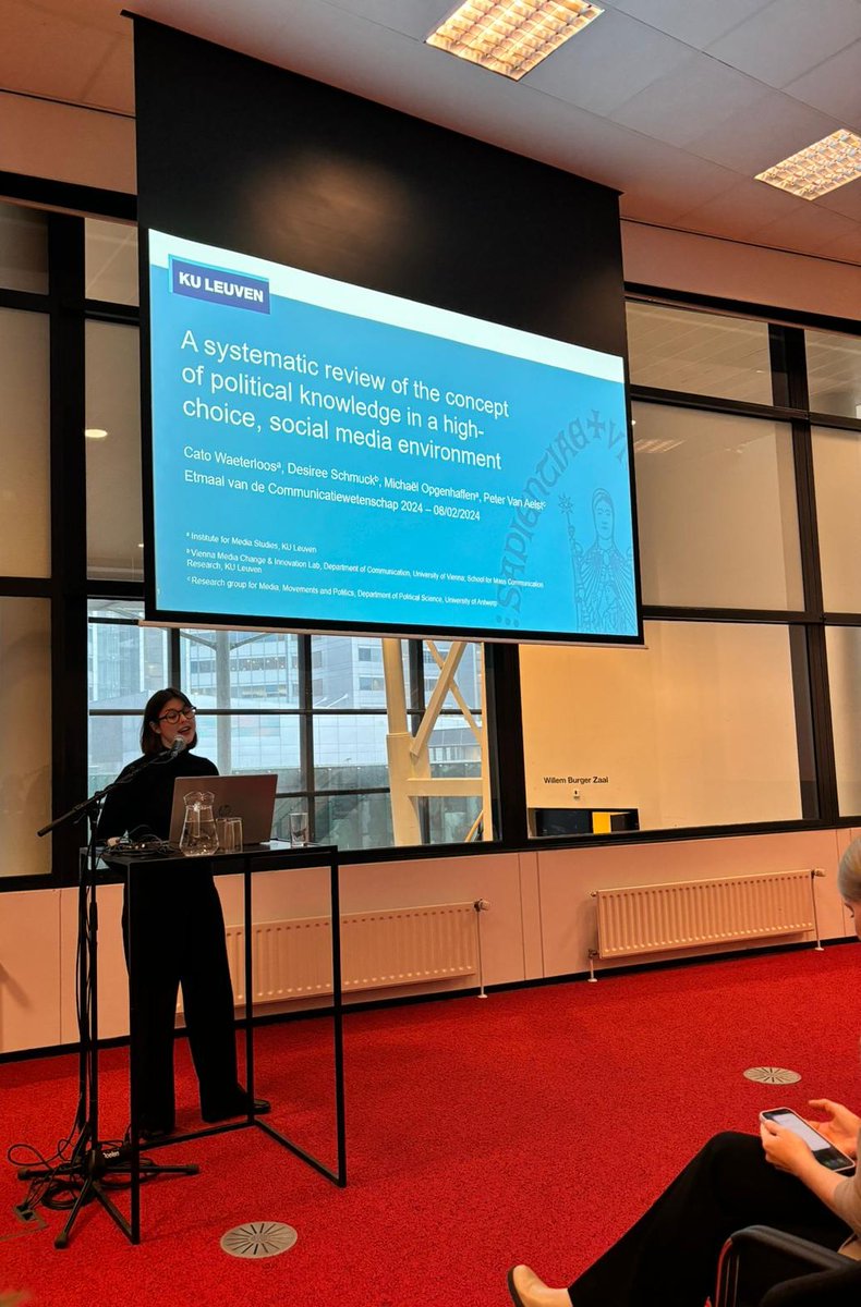 Very much enjoyed presenting my study on the concept of 'political knowledge' in a social media environment at this year's #etmaal2024. An exciting work in progress together with @DesireeSchmuck, @MichOpgenhaffen and @petervanaelst.