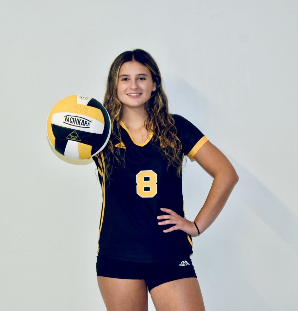 MontourGirlsVB's tweet image. Happy birthday to Siena 🥳🎂🎉