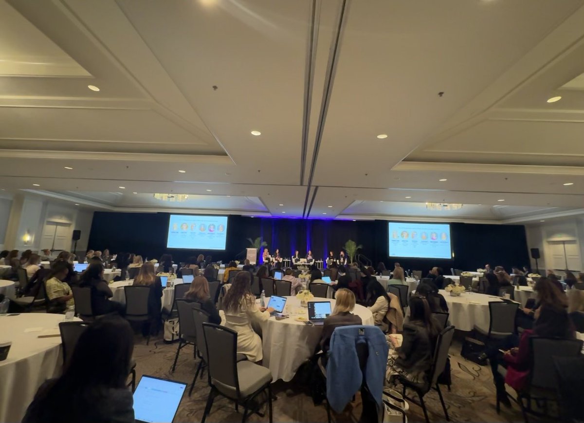 CRV's tweet photo. Proud to see our head of investor relations @HeatherLeeJudd on stage this week moderating the LP Perspective panel at the Women’s Venture Capital Summit. #CRVVC #PowerToTheCommunity https://t.co/L5JhHHWwVQ https://t.co/ScgW5hvAk7
