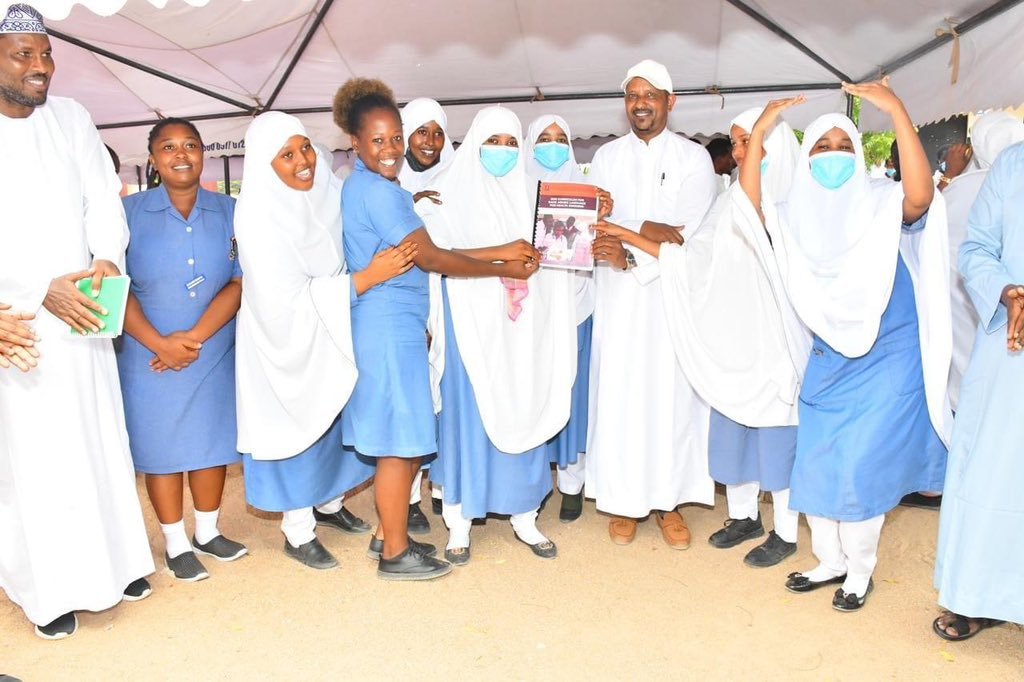 Launched Arabic classes for the Garissa KMTC medical students. Going by the adage that optionality is a huge advantage, our vision is to create better opportunities and increase their employability in the international market, especially the Middle East.