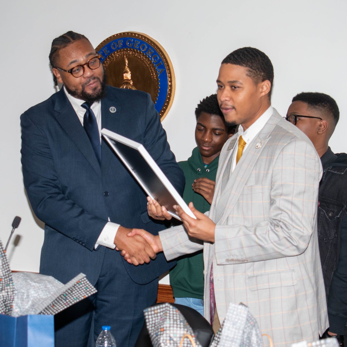 NationalParents's tweet photo. As part of NPU's GA Parent Week of Action, we proudly honored and celebrated fathers, teachers, school leaders, coaches, & other Black men who impact children in education yesterday during the 5th Annual Black Male Educator Appreciation Day at the state capitol. #BME2024 #NPUGA https://t.co/ojL6MA4UCi