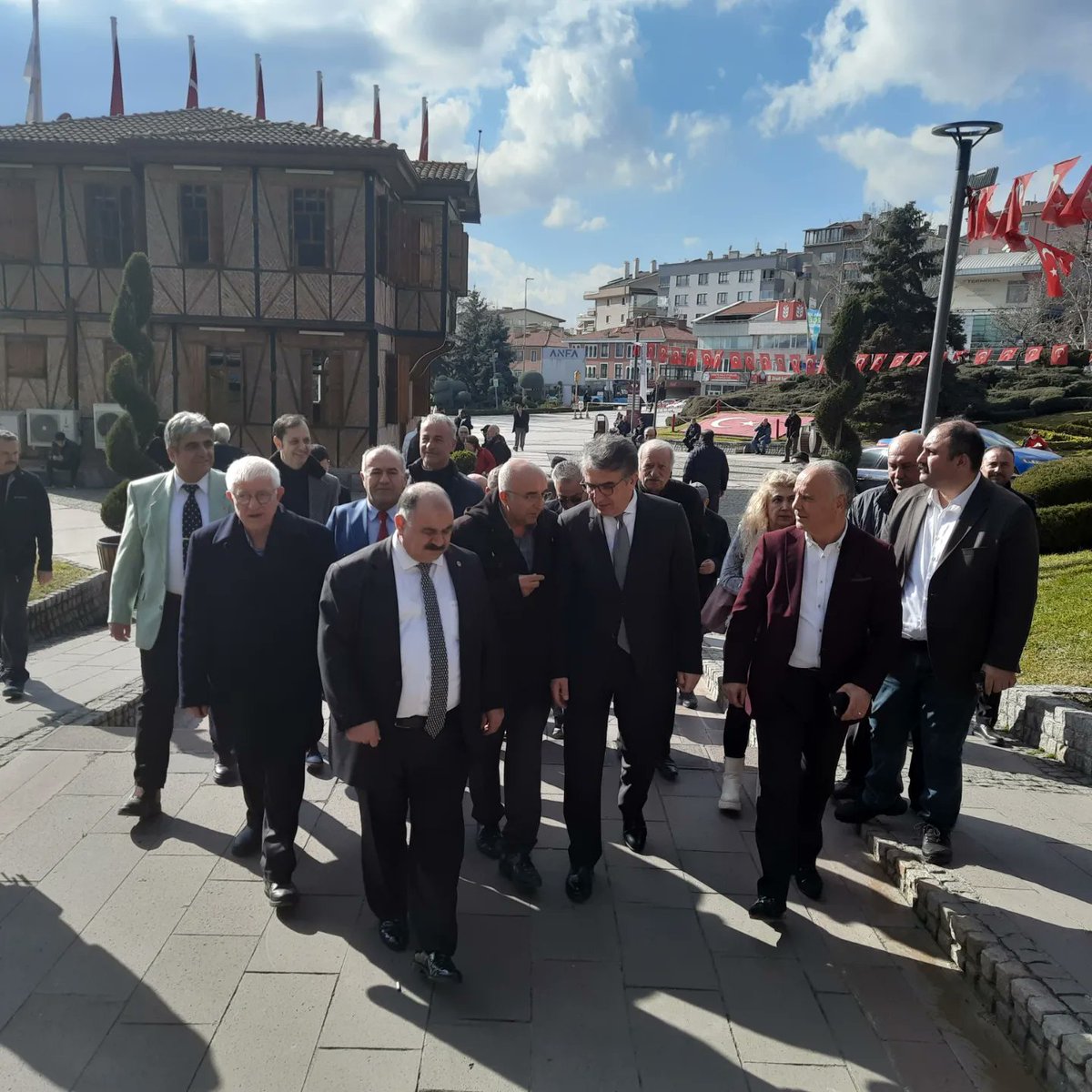 makon44's tweet photo. Anfa Fuar ve Etkinlik Alanı'nda bizleri ziyaret ederek şeref veren CHP Genel Başkan Yardımcısı Sn Prof.Dr Yalçın Kartepe beye çok teşekkür ederiz.

#AnkaraMalatyaGünleri 
#Mastöb 
#Makon https://t.co/syewPZZSwa