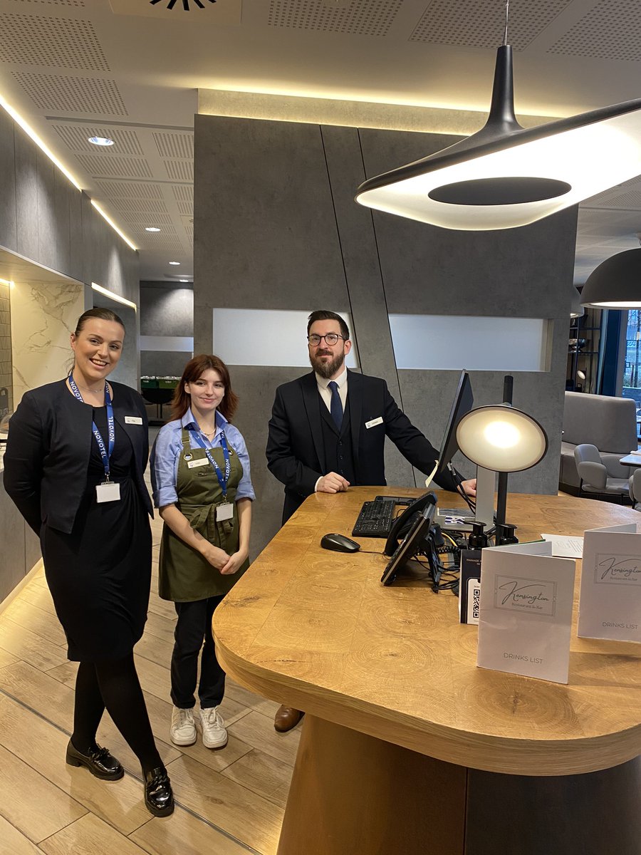 Friday team...it’s going to be a busy one! 

#Liverpool #hospitality #kensingtonrestaurant