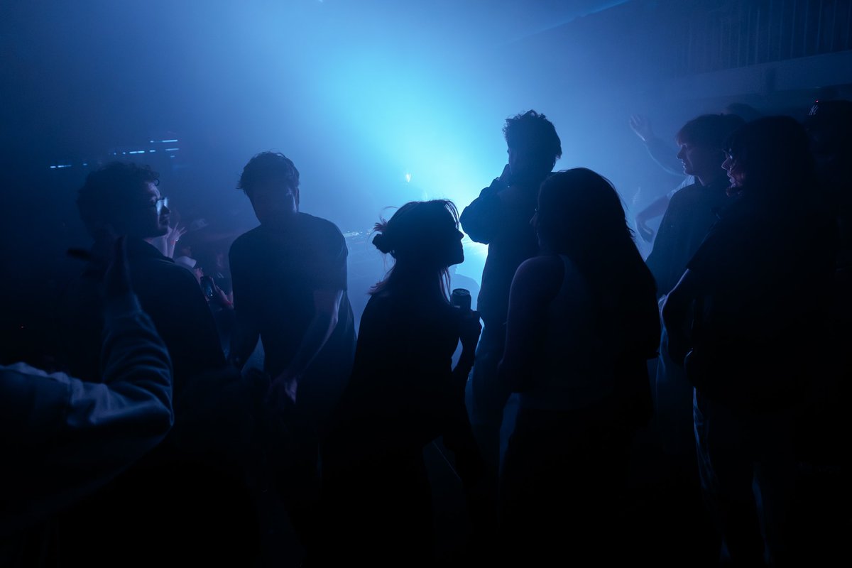 Life begins at night ✨
#donquixote #kennybeats #dontoverthinkshit #nightclub #musicevent #edm #dance #housemusiclovers #dj #musicproducer #beats #canonphotography #canonr5 #kebofilms