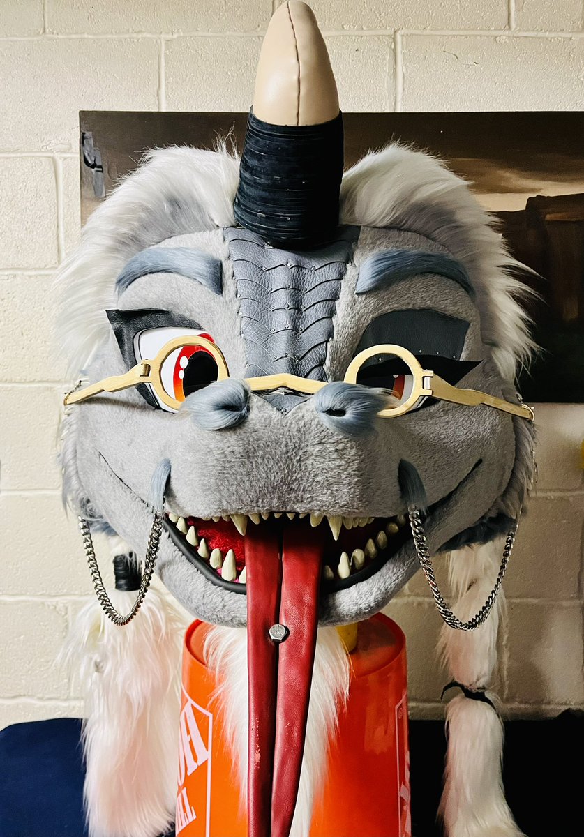 Old_Chains's tweet image. Chains the Rock’n’River Dragon⛓🪨🌊🐉 My heart went into this guy. First attempt at a Disney styled head, based after the inspiring Sisu and Falkor❣️I made so many mistakes in the process, as well as learning so much. He’s gotten me though one hell of a year.💔#YearOfTheDragon