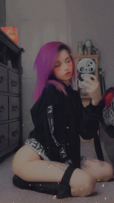 Can&rsquo;t wait for the purple to go away so I can go back to blonde😩 https://t.co/0hYIoBWc7a