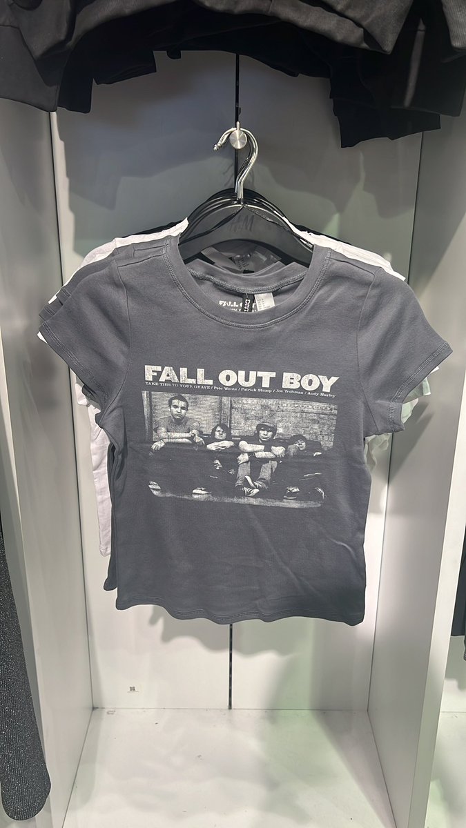 fall out boy shirt in the h&amp;m??