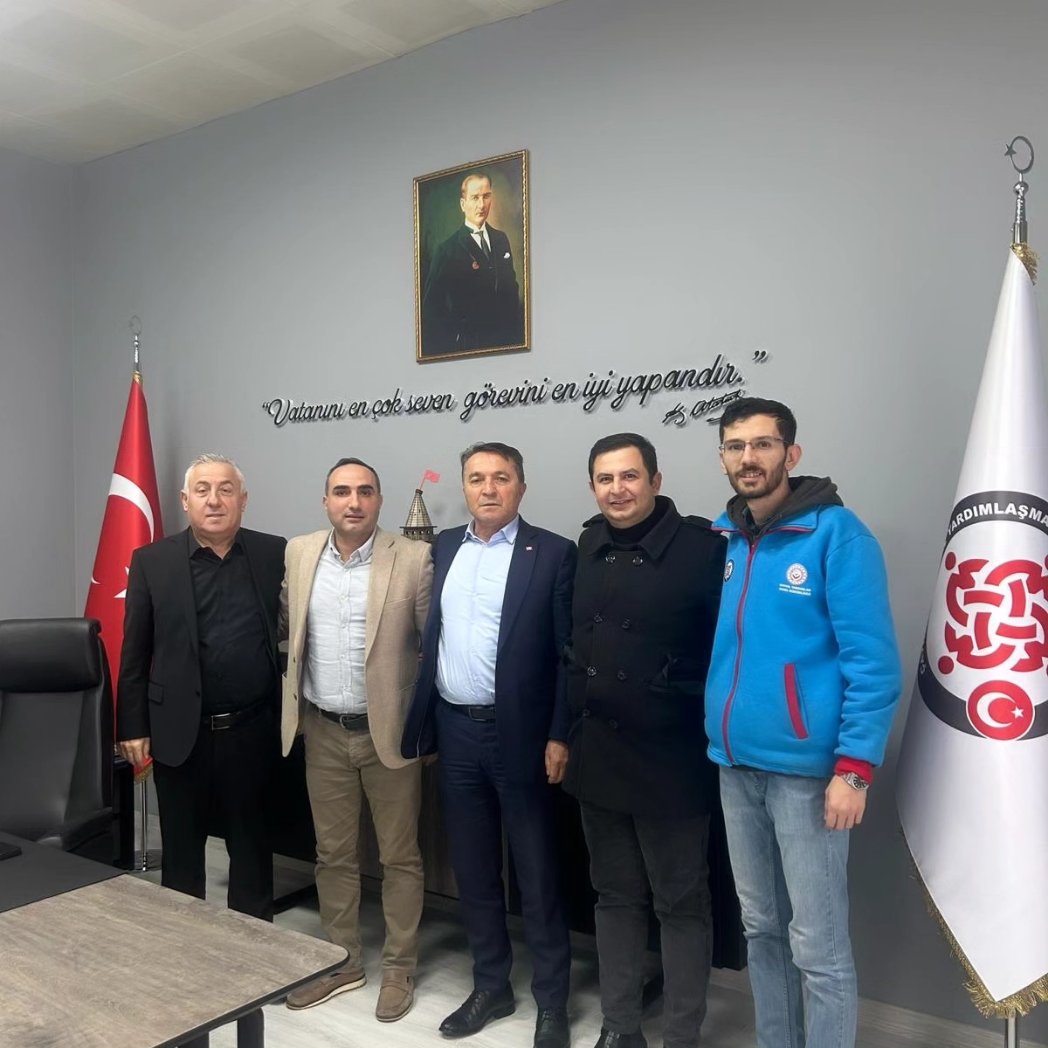 Koop-İş Sendikasi  Sakarya Şube Başkanımız Sayın <a href="/SevketUlusinan/">şevket ulusinan</a> ve genel sekreter sayin  <a href="/ismetkanpara41/">İsmet Kanpara</a>   kurumumuza yapmiş olduklari ziyaretlerinden dolayı şükranlarımızı sunuyoruz.  31.01.2024 
<a href="/alemdareyup/">Eyüp Alemdar</a> <a href="/KOOPISSENDIKASI/">Koop-İş Sendikası</a>