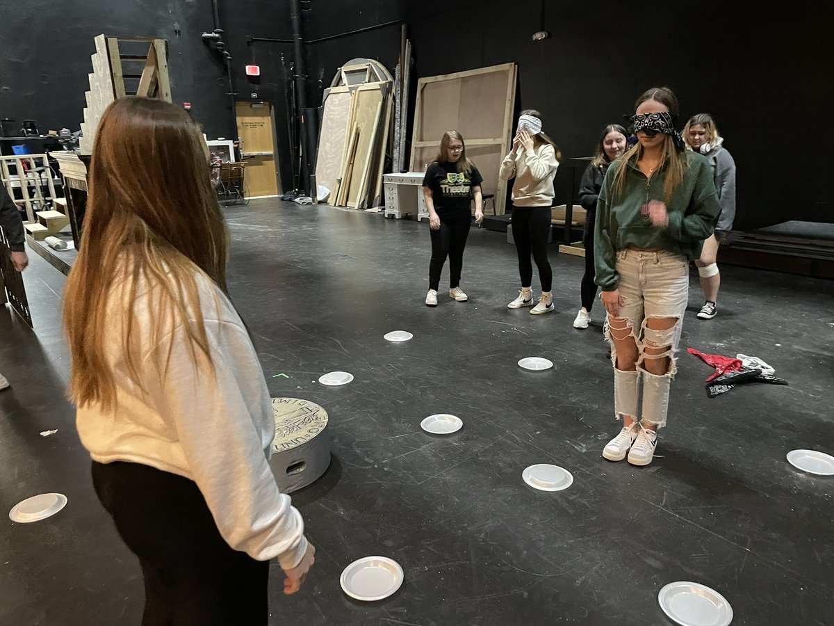 MrMicetich's tweet photo. Stage Direction Minesweeper 
Intro to Theatre students are learning about different stages and stage directions, so played blindfolded 'minesweeper' to see how well they know their stage directions. 

One partner is blindfolded and the other gives stage directions to get through! https://t.co/9NU934OyGH