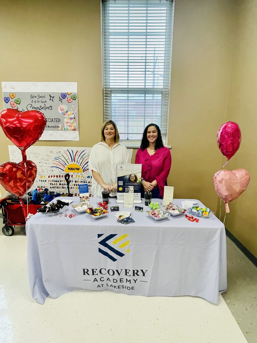 Ending #NSCW24  with <a href="/ASCAtweets/">ASCA</a> speaker, Dr. Sylvia Hollins! It’s been great being together and learning more about Trauma-Informed Practices. Thank you Mr. Uselton for beginning our day! Thanks to Brown Baptist &amp; Lakeside for sponsoring breakfast &amp; lunch! #TeamDCS #RaiseTheBar