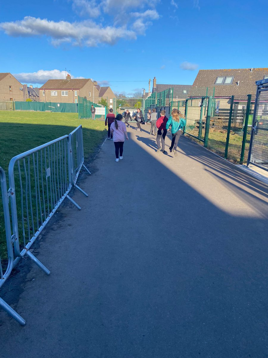 This week we had  #ChildrensMentalHealthWeek <a href="/HaysheadPS/">Hayshead PS</a>. Daily miles, yoga, meditations and decider skills sessions plus much more. Celebrated today with an express yourself dress down day.