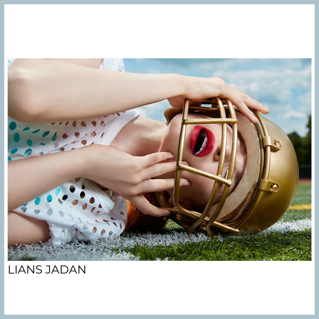 JoinTheKomyoon's tweet photo. LIANS JADAN
photographer &amp; director
KOMYOON member 
* 
* 
* 
#photographer #director #commercialartist #contentcreator #conceptualphotography #portraitphotography https://t.co/PIg5HVXC76